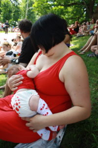 breastfeeding-baby-canada-day
